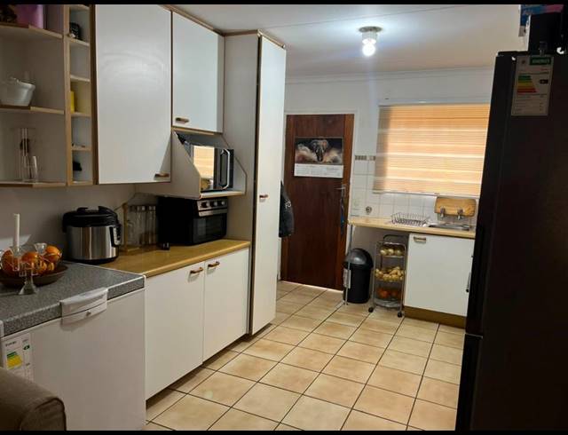3 BEDROOM TOWNHOUSE FOR SALE IN HONEYHILLS